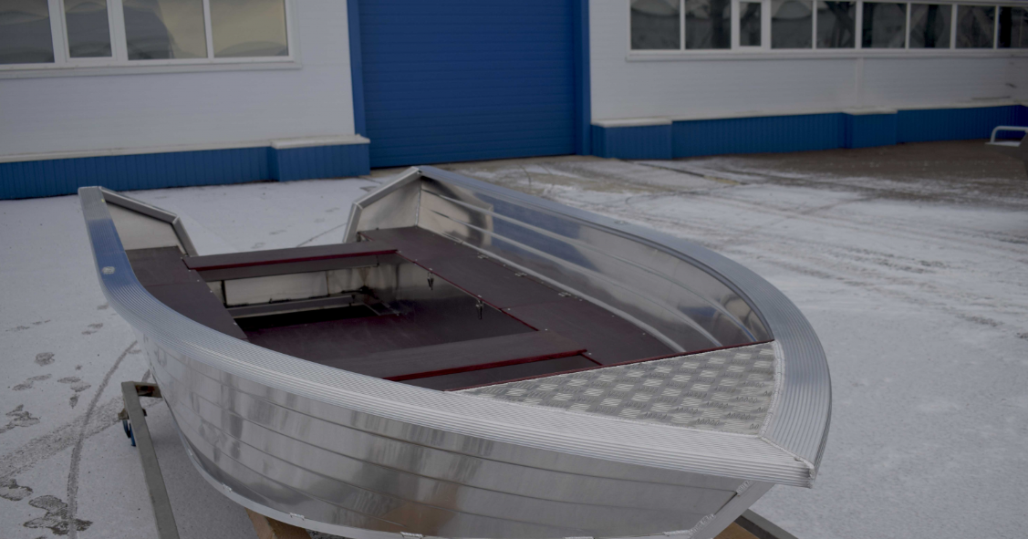 Алюминиевая лодка Неман-400 в Керчи