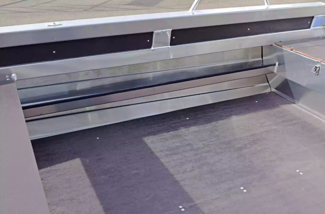 Алюминиевая лодка  Неман-480 Р в Керчи