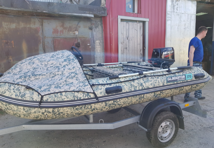 НАДУВНАЯ ЛОДКА GLADIATOR C370AL в Керчи