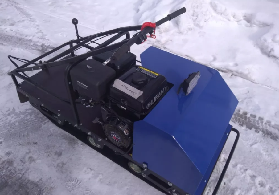 Мотобуксировщик AhtaR ЗИМА с реверсом (задний ход) в Керчи