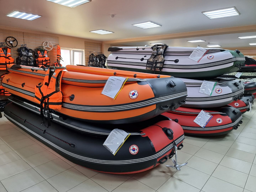 Лодка MISHIMO FAMILY LITE DF 390 в Керчи