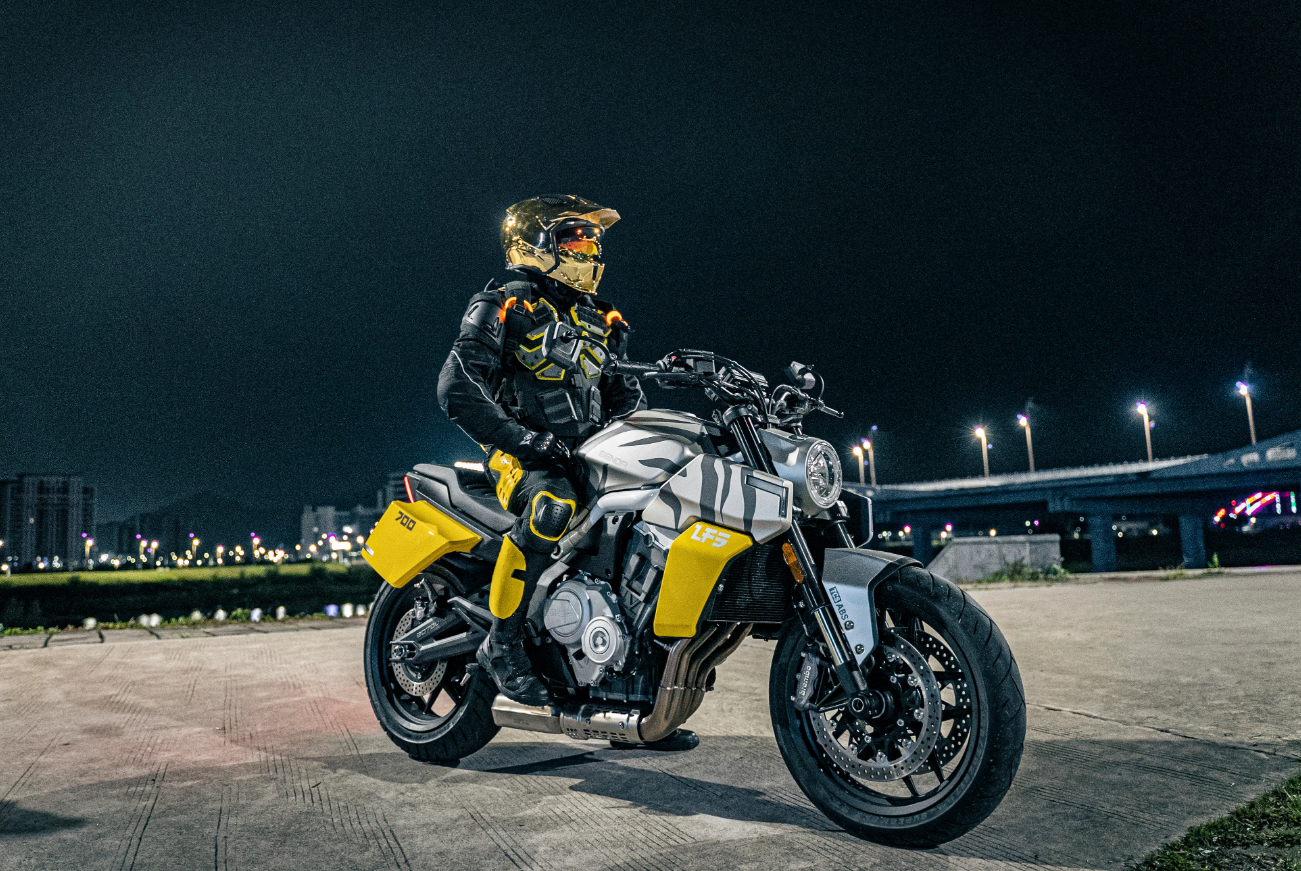 Мотоцикл Benda LFS 700 в Керчи