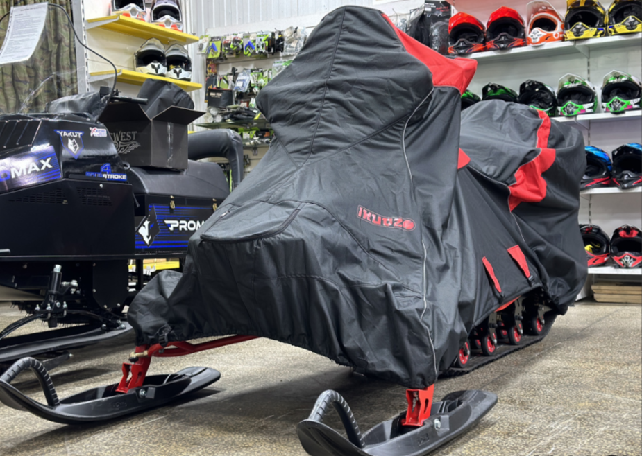 Чехол транспорт. снегохода IKUDZO HUNTER черно-красный Оксфорд ПРЕМИУМ качества с лого IKUDZO в Керчи