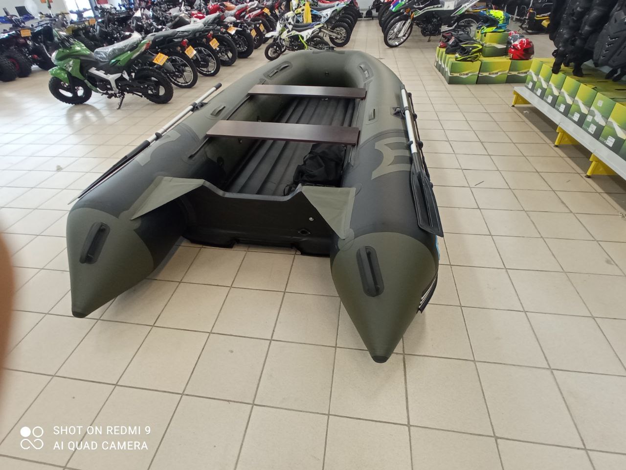 Лодка MISHIMO RIVER JET 410 под водомет в Керчи