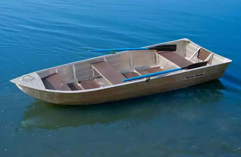Алюминиевая лодка Вятка-Профи 37 в Керчи