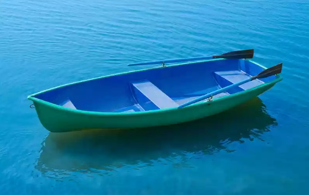 Стеклопластиковая лодка Дельфин в Керчи