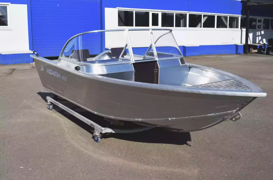 Алюминиевая лодка  Неман-400 DCM в Керчи