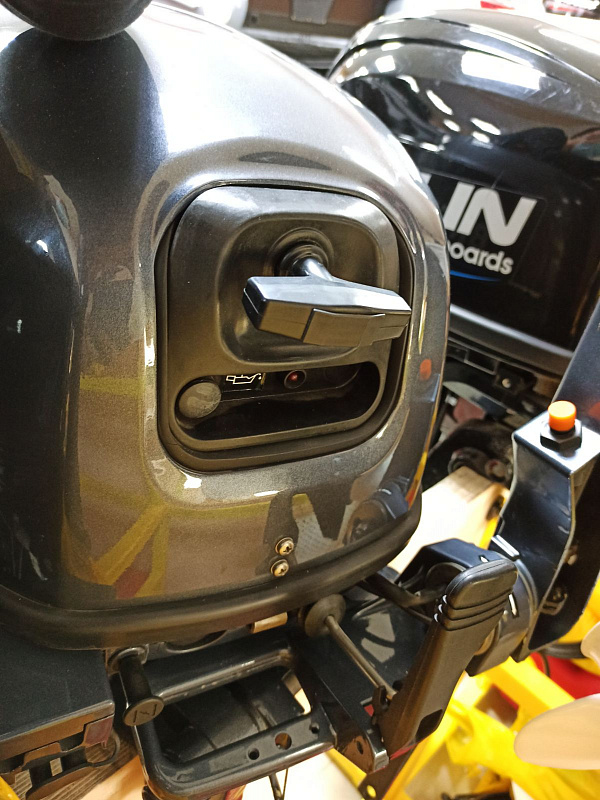 Лодочный мотор BREEZE F9,9S (4х тактный) в Керчи