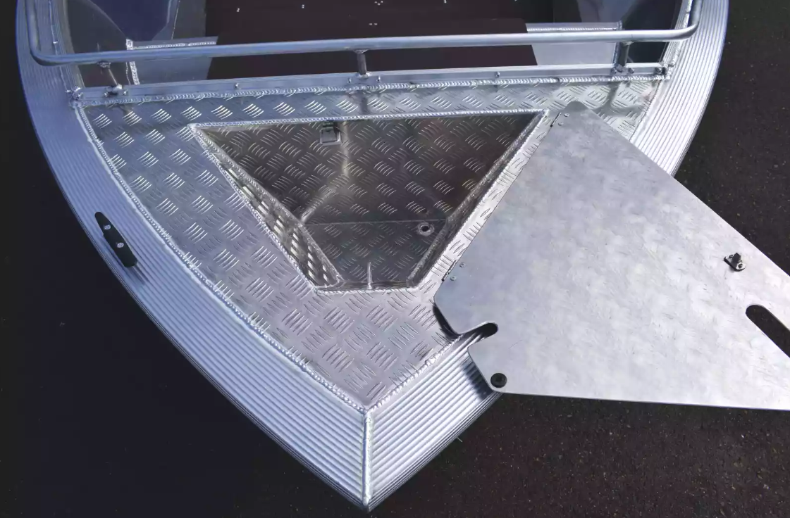 Алюминиевая лодка Неман-500 P в Керчи