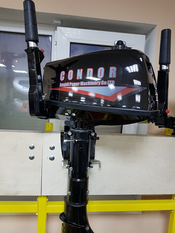 Лодочный мотор Condor T5HS с баком 12 л. в Керчи