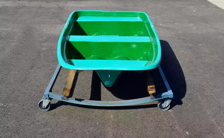 Стеклопластиковая лодка Старт (тримаран) в Керчи