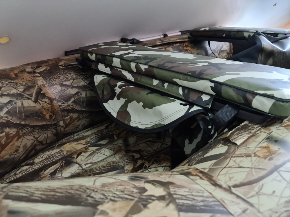 КОМПЛЕКТ МЯГКИХ НАКЛАДОК С СУМКОЙ ДЛЯ ЛОДОК 80Х20 КАМУФЛЯЖ в Керчи