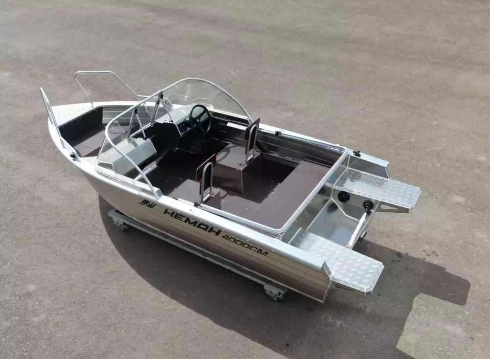 Алюминиевая лодка  Неман-400 DCM NEW в Керчи