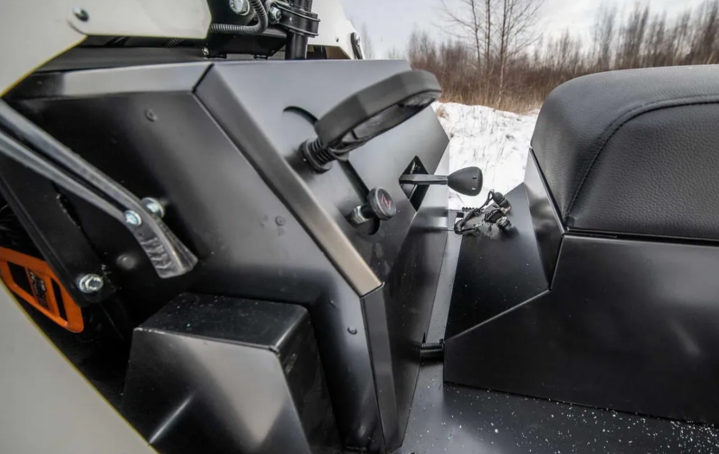 Снегоход АРКТИК 4Т в Керчи