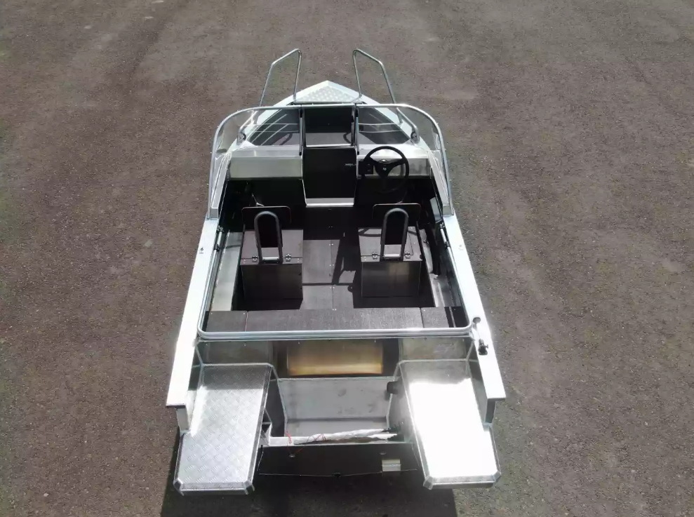 Алюминиевая лодка  Неман-400 DCM NEW в Керчи