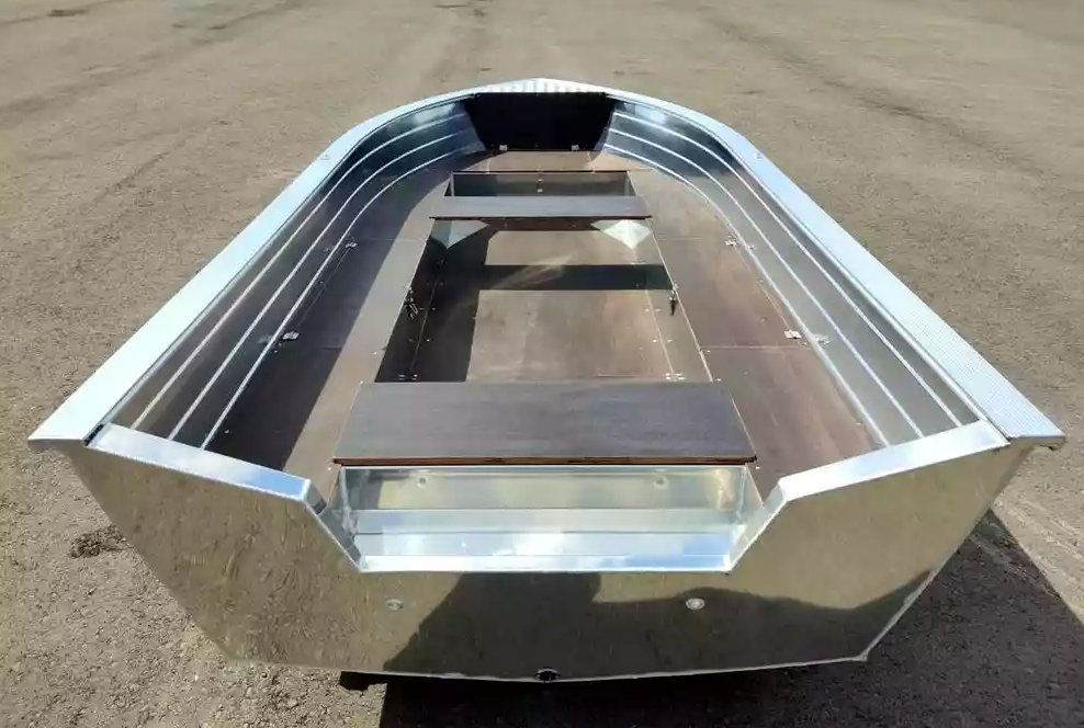 Алюминиевая лодка Неман-400 в Керчи