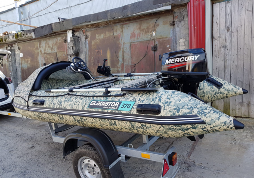 НАДУВНАЯ ЛОДКА GLADIATOR C370AL в Керчи