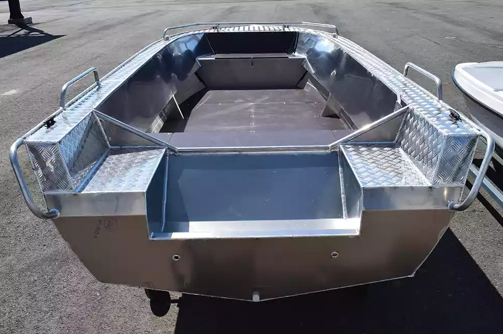 Алюминиевая лодка Неман-500 P в Керчи