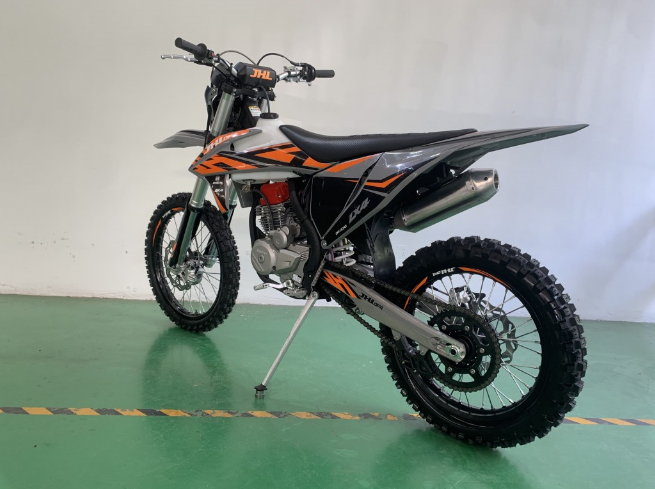 Мотоцикл JHLMOTO JHL LX4 CB300RL (175FMN) в Керчи