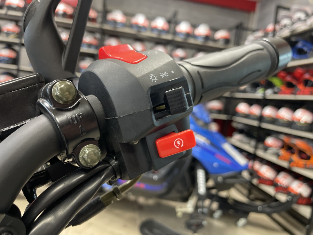 Мопед PROMAX CB150R (49) в Керчи