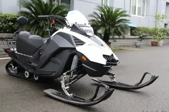 Снегоход ULAR 220 в Керчи