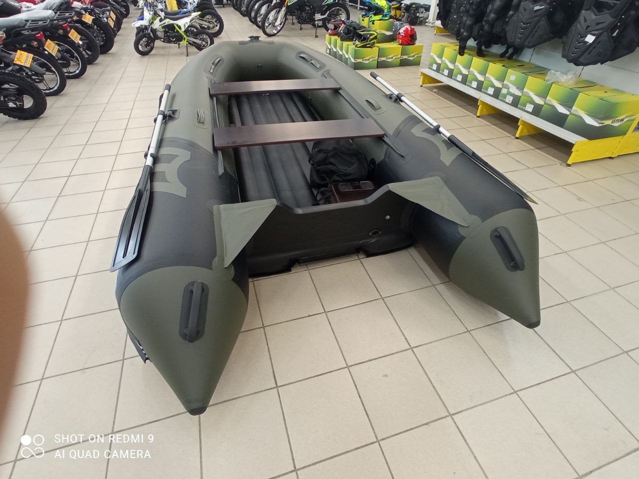 Лодка MISHIMO RIVER JET 410 под водомет в Керчи