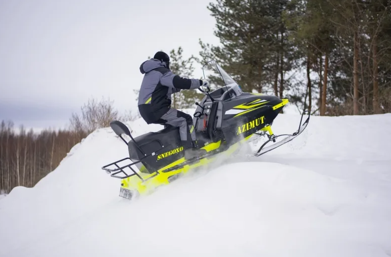 Миниснегоход Бурлак Азимут 20 л.с.  Б/У в Керчи