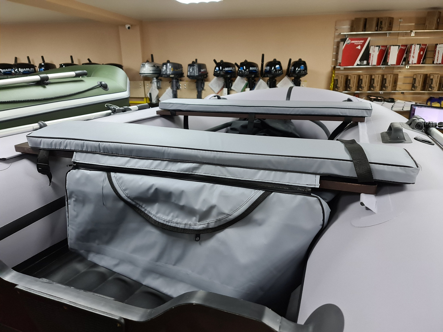 КОМПЛЕКТ МЯГКИХ НАКЛАДОК С СУМКОЙ ДЛЯ ЛОДОК 110Х20 СЕРЫЙ в Керчи