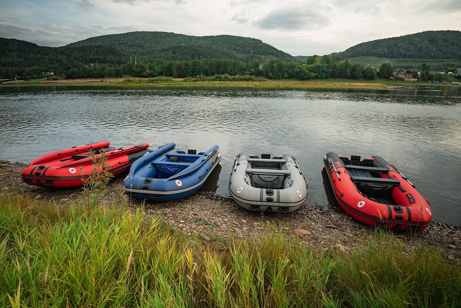 Лодка MISHIMO RIVER FJET PRO 410  под водомет в Керчи