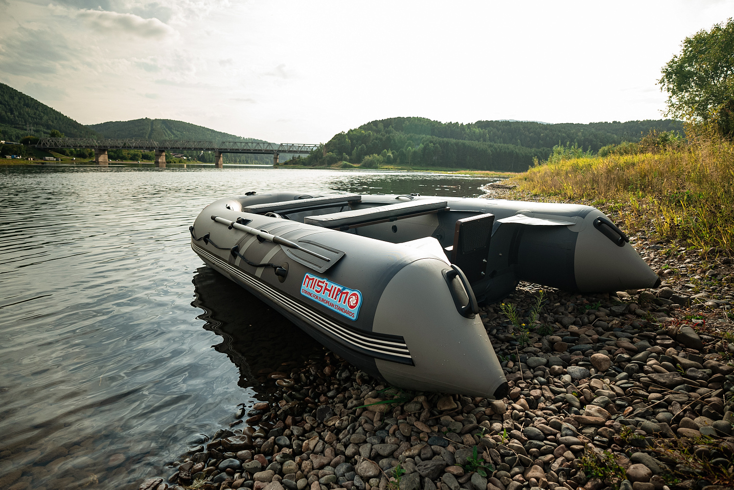 Лодка MISHIMO RIVER JET 390 под водомет в Керчи