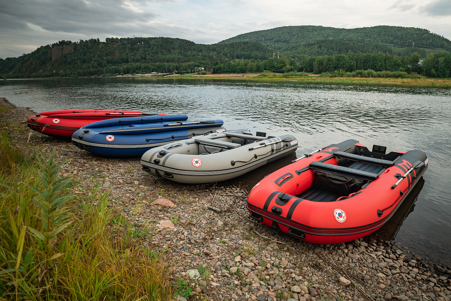 Лодка MISHIMO RIVER FJET PRO 410  под водомет в Керчи