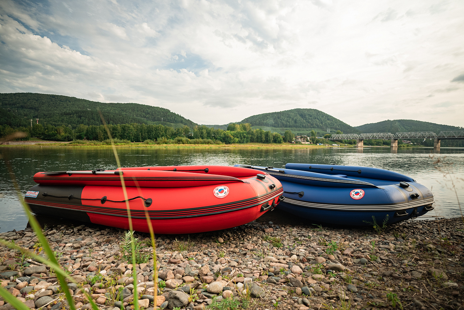 Лодка MISHIMO RIVER FJET PRO 410  под водомет в Керчи