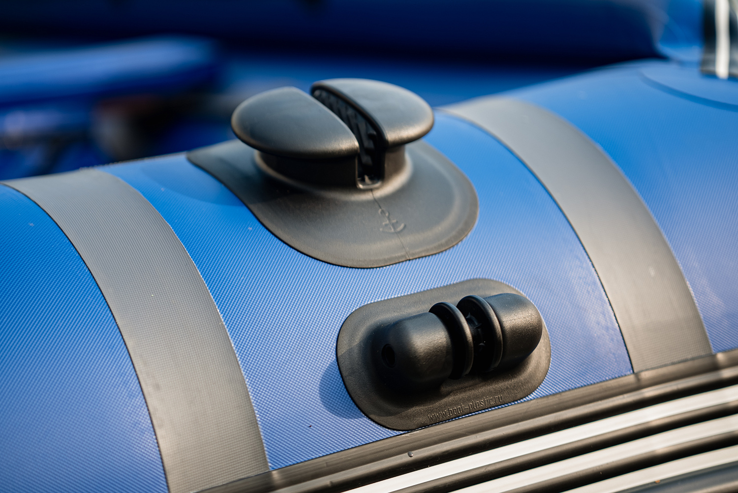 Лодка MISHIMO RIVER FJET PRO 410  под водомет в Керчи