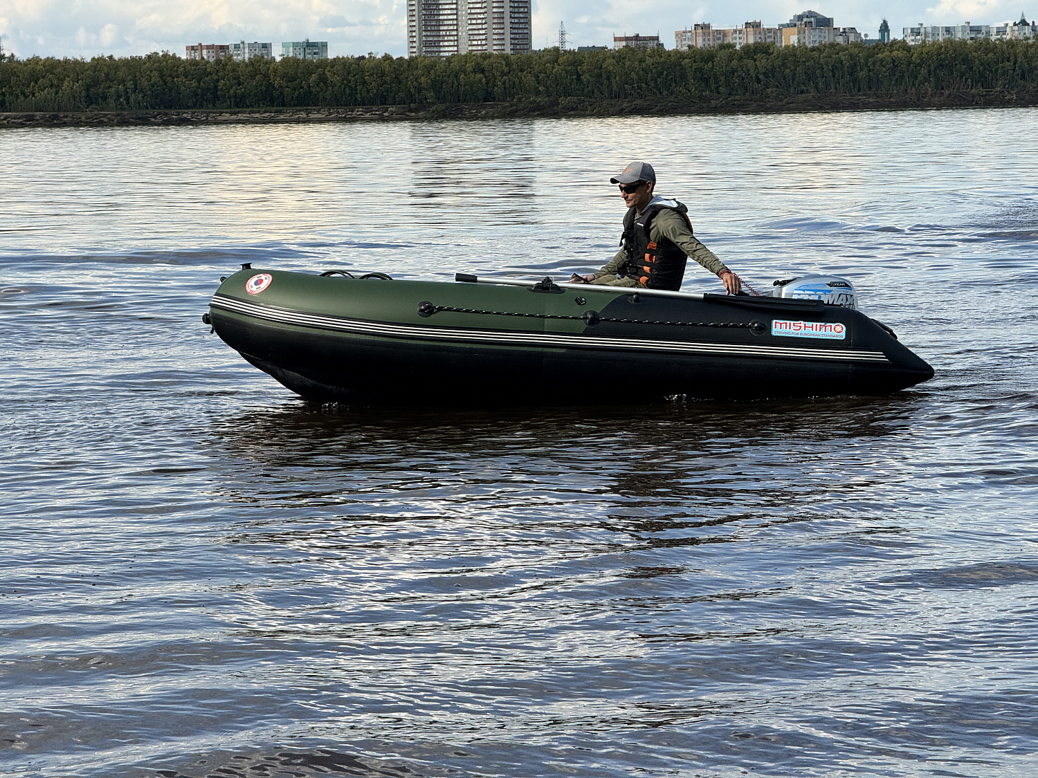 Лодка MISHIMO BIG FLOOR 360 в Керчи