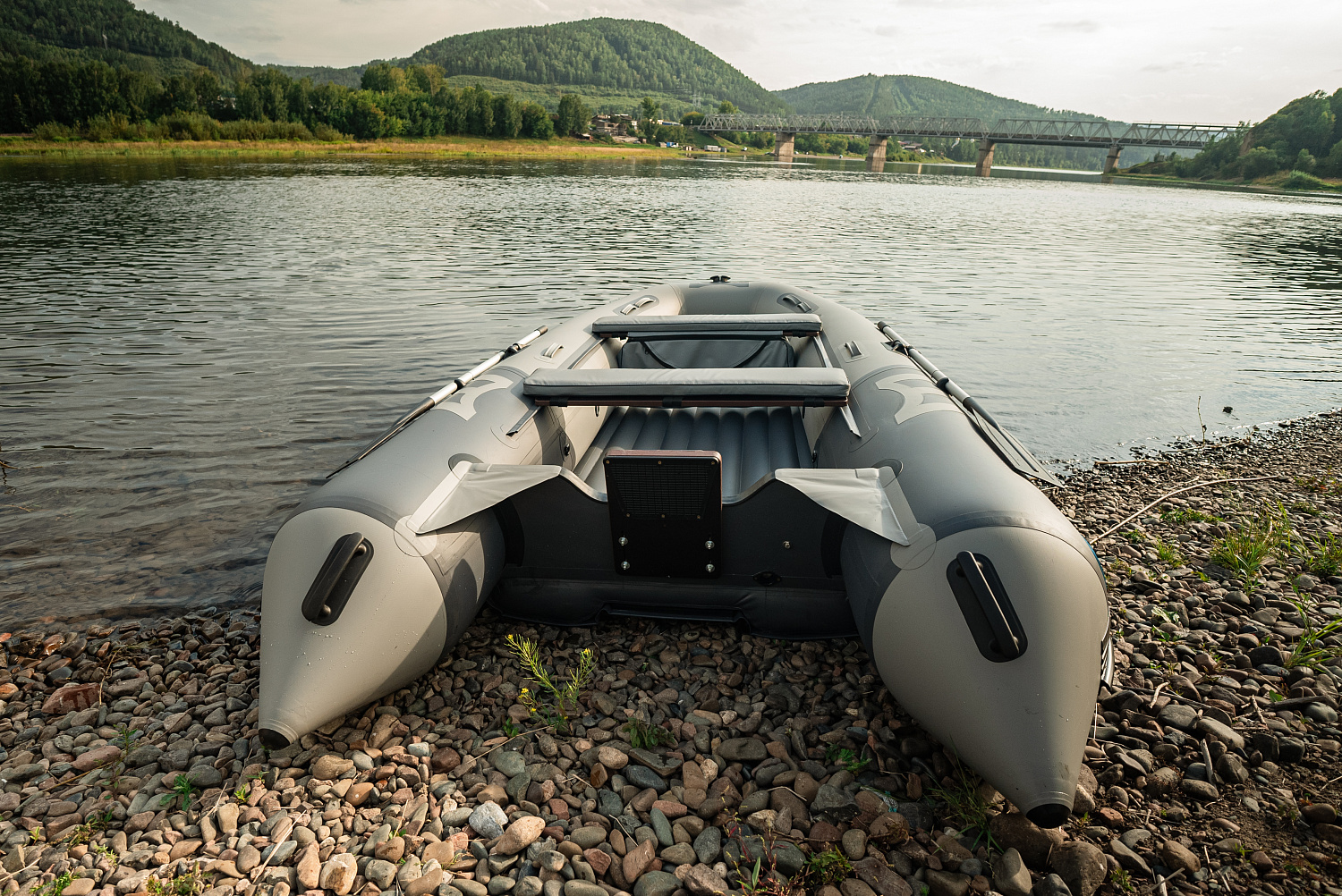 Лодка MISHIMO RIVER JET 390 под водомет в Керчи