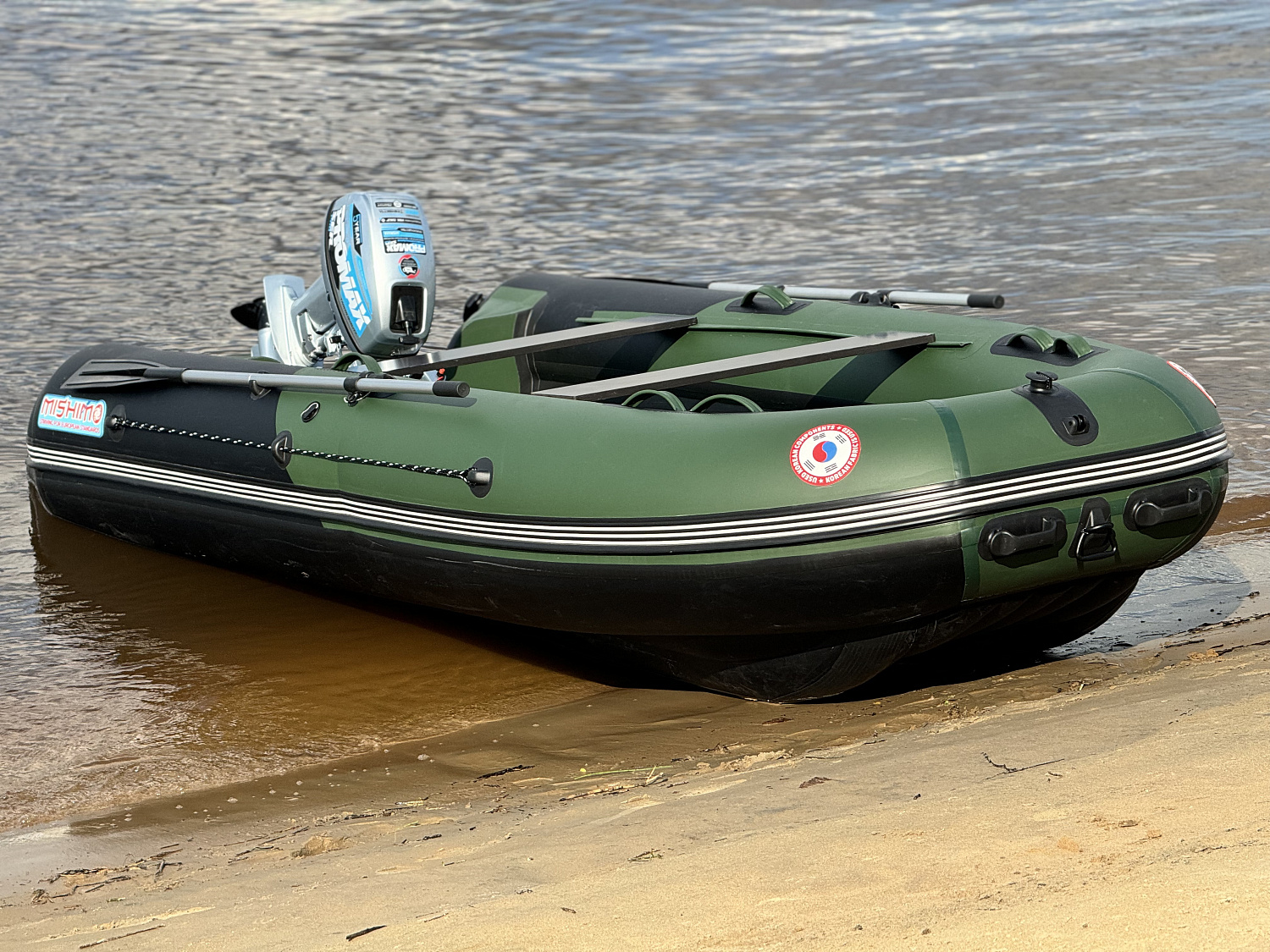 Лодка MISHIMO BIG FLOOR 400 в Керчи