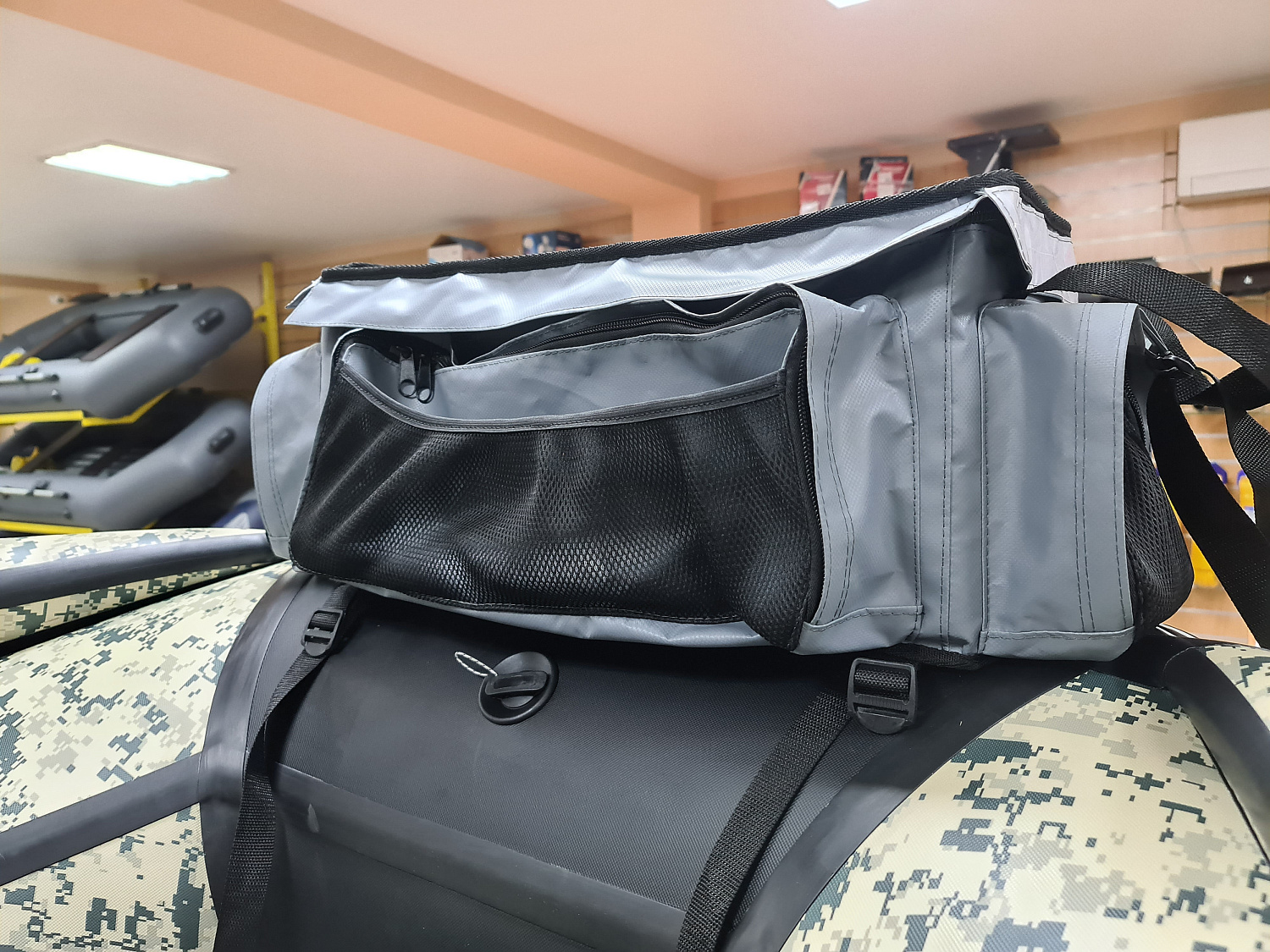 СУМКА ЛЮКС НА БАЛЛОН ДЛЯ ЛОДОК ПВХ 50Х25Х25 СМ в Керчи