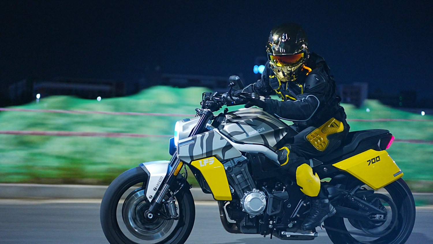 Мотоцикл Benda LFS 700 в Керчи