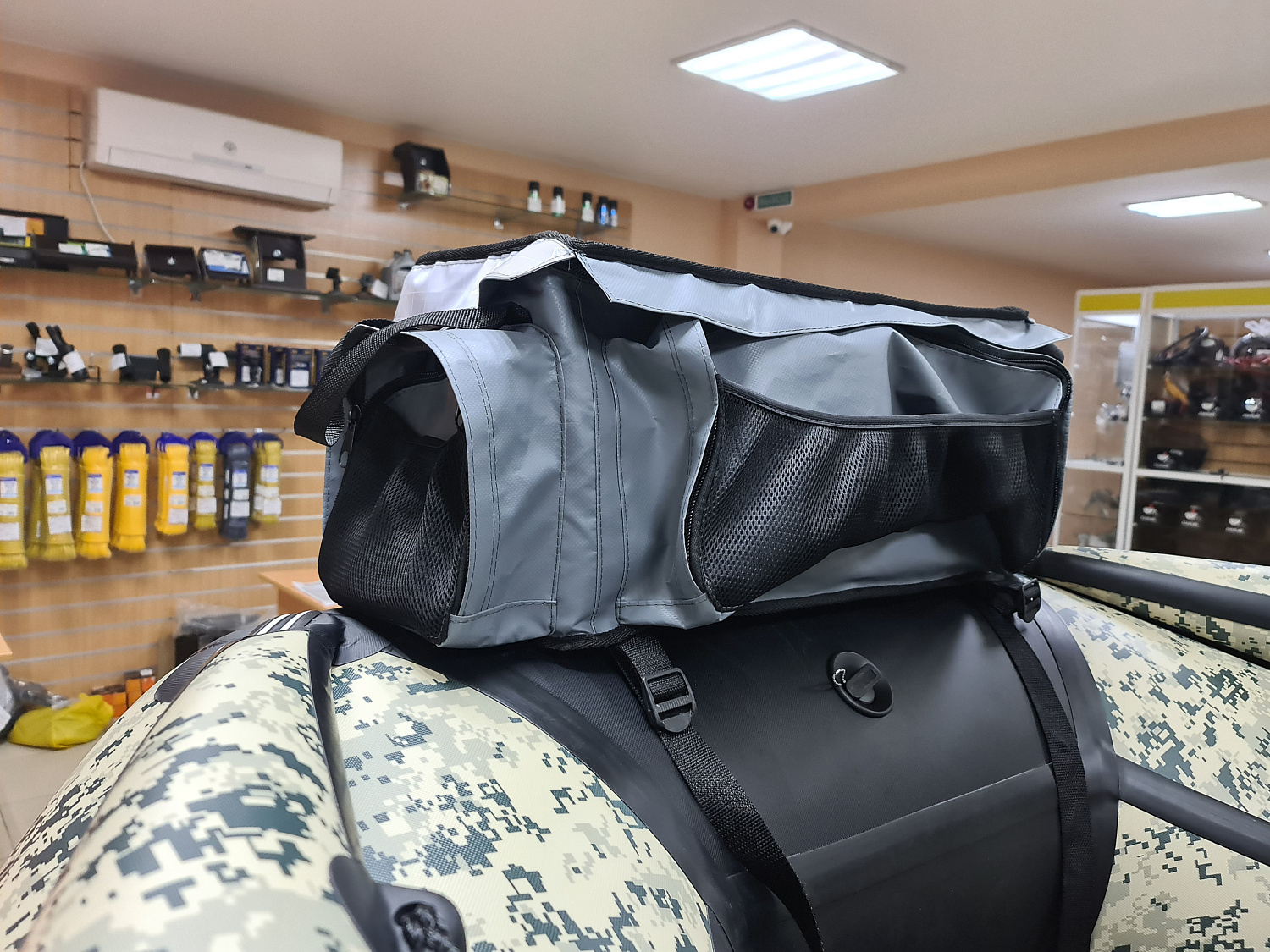 СУМКА ЛЮКС НА БАЛЛОН ДЛЯ ЛОДОК ПВХ 50Х25Х25 СМ в Керчи